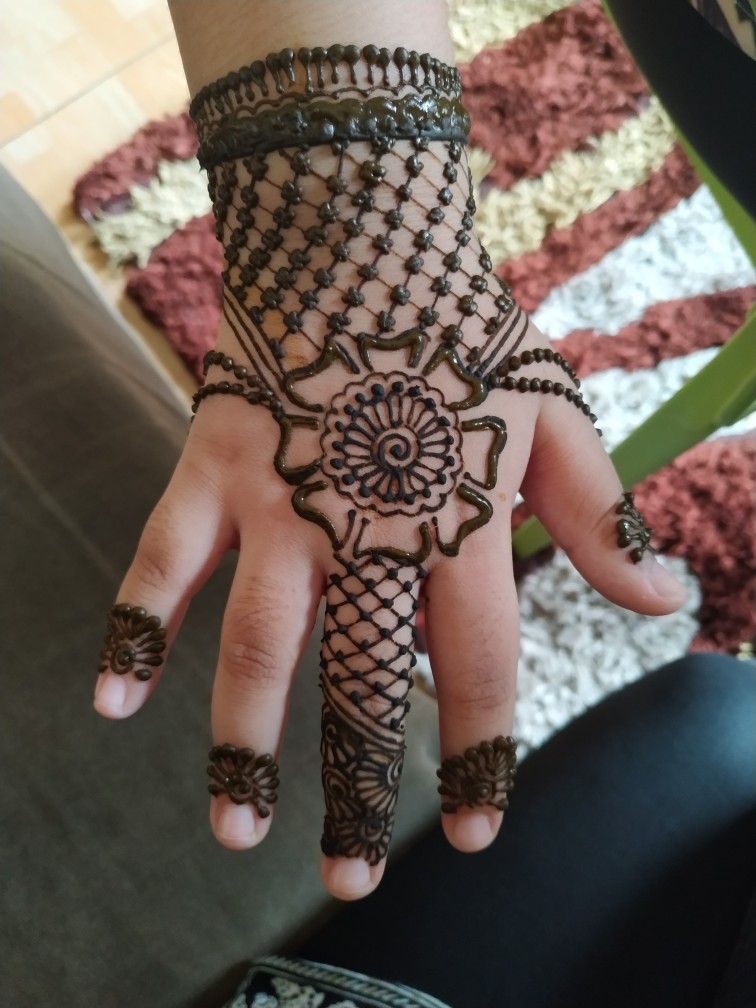 Jali Mehndi Designs for Kids