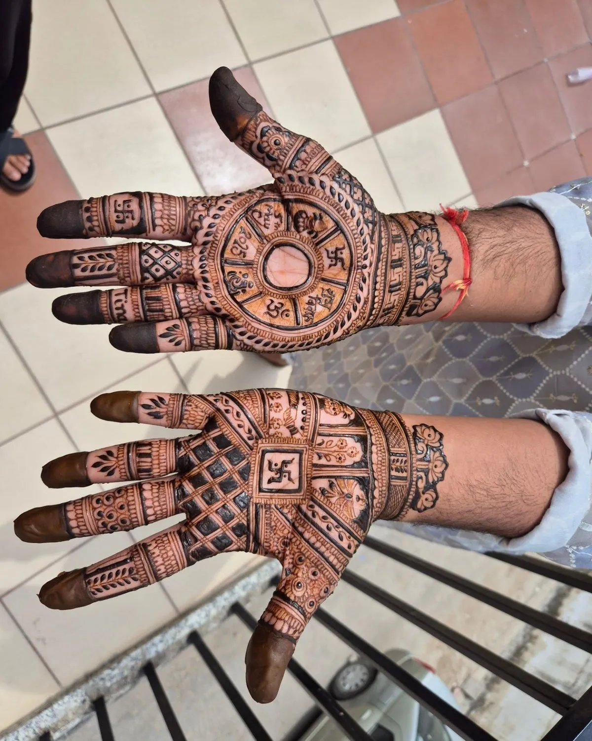 Front Hand wedding Mehandi design