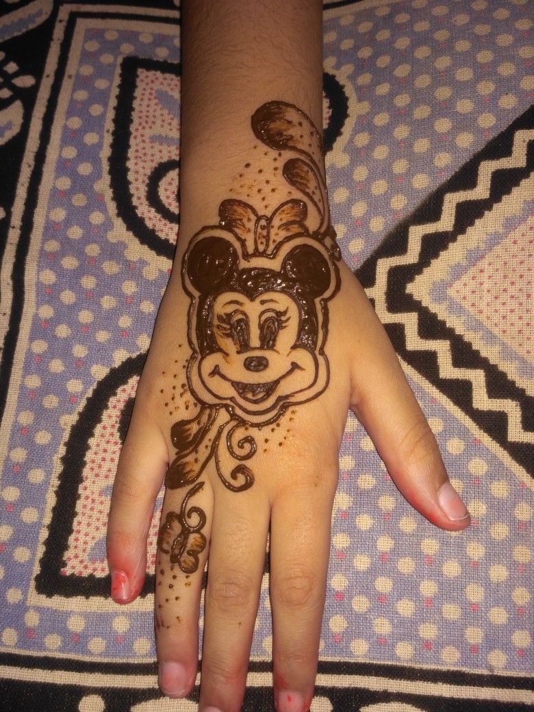 Disney-Themed Mehndi Designs for Kids