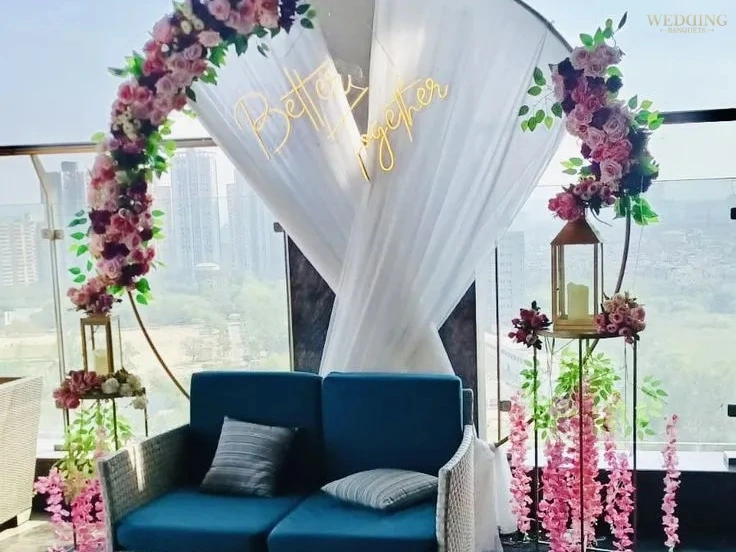 Pocket-Friendly Roka Decor