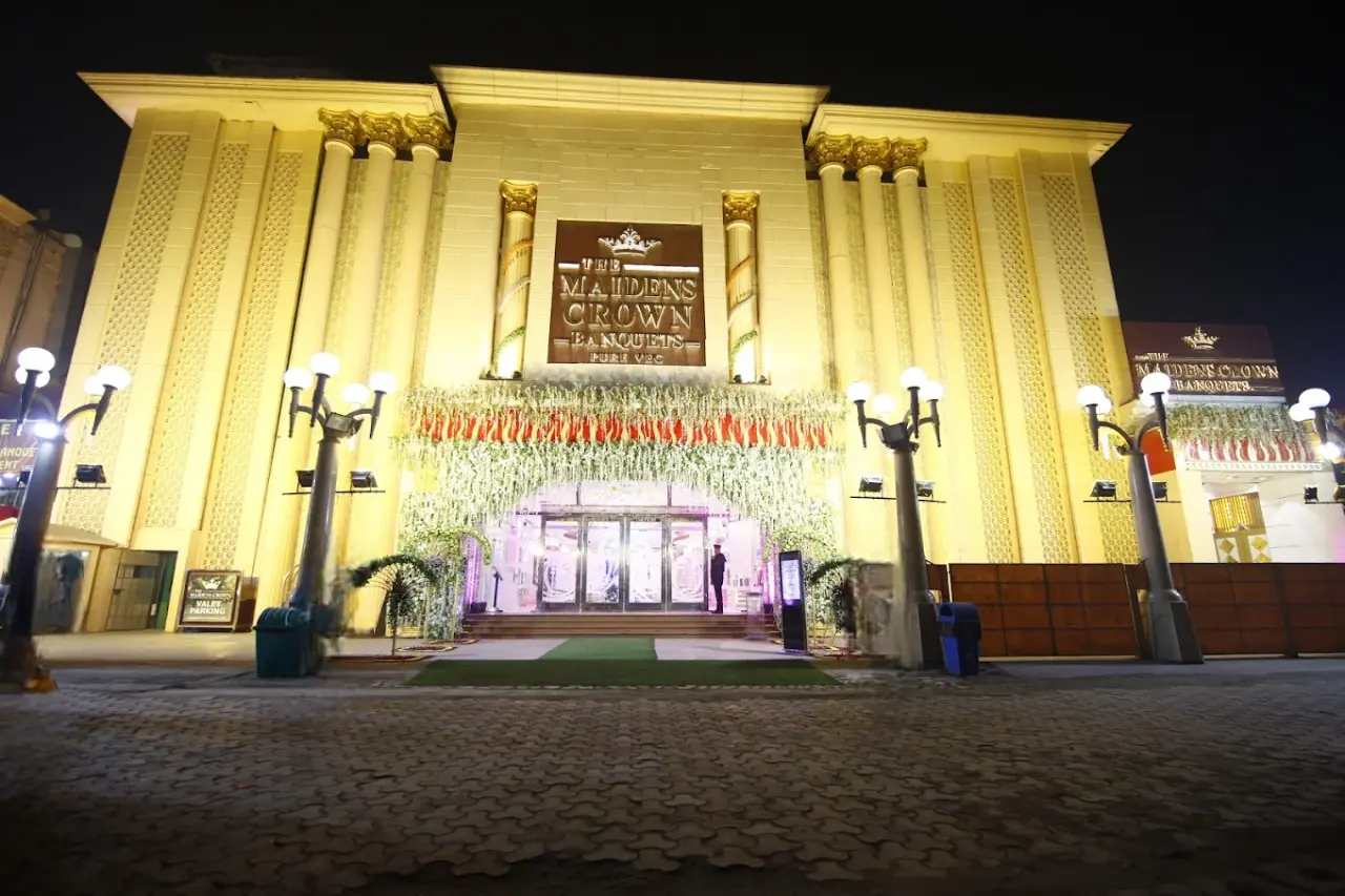 Maidens crown banquet