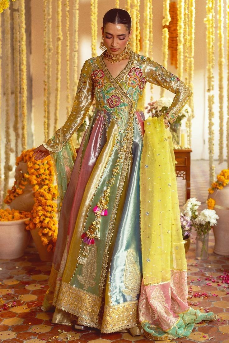 Trending bridal Haldi dress