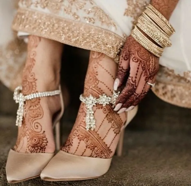 Bridal block heels with ankle belt