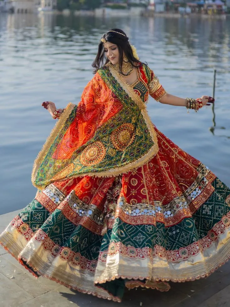 Gujarati Bandhani bridal lehenga