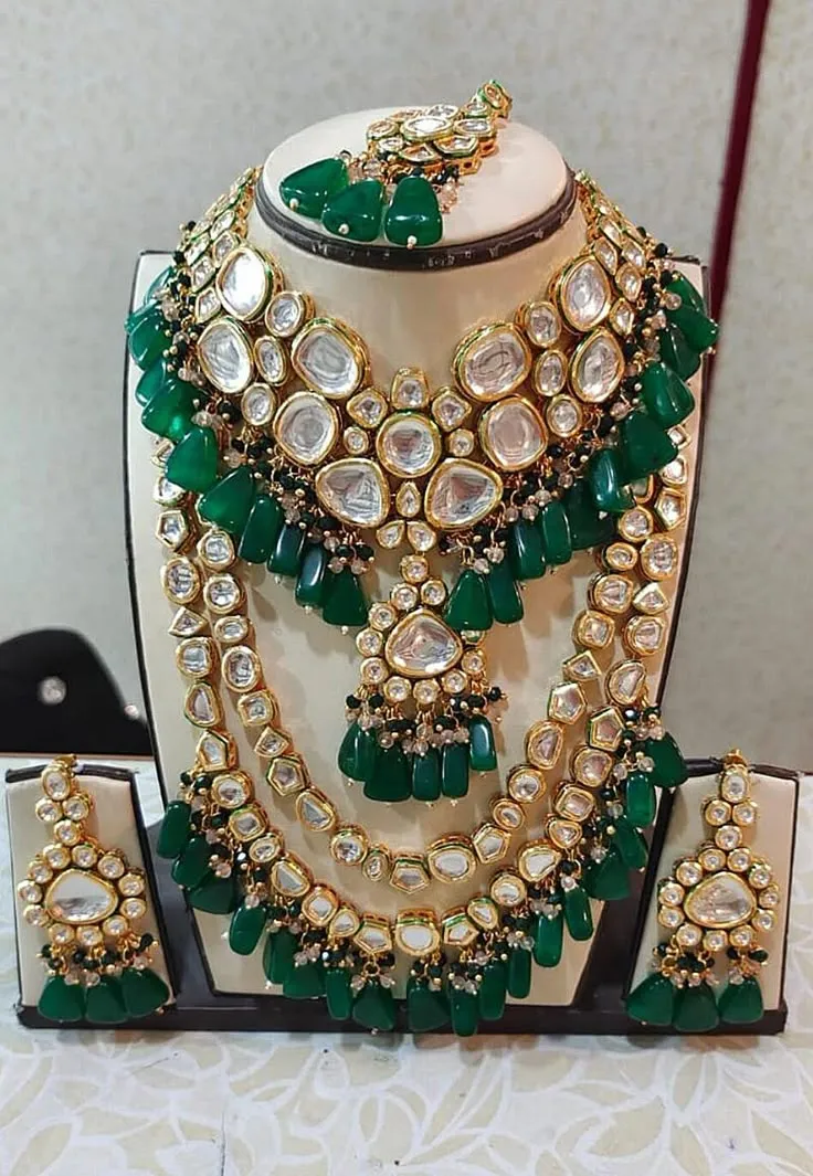 Kundan Jewellery Set