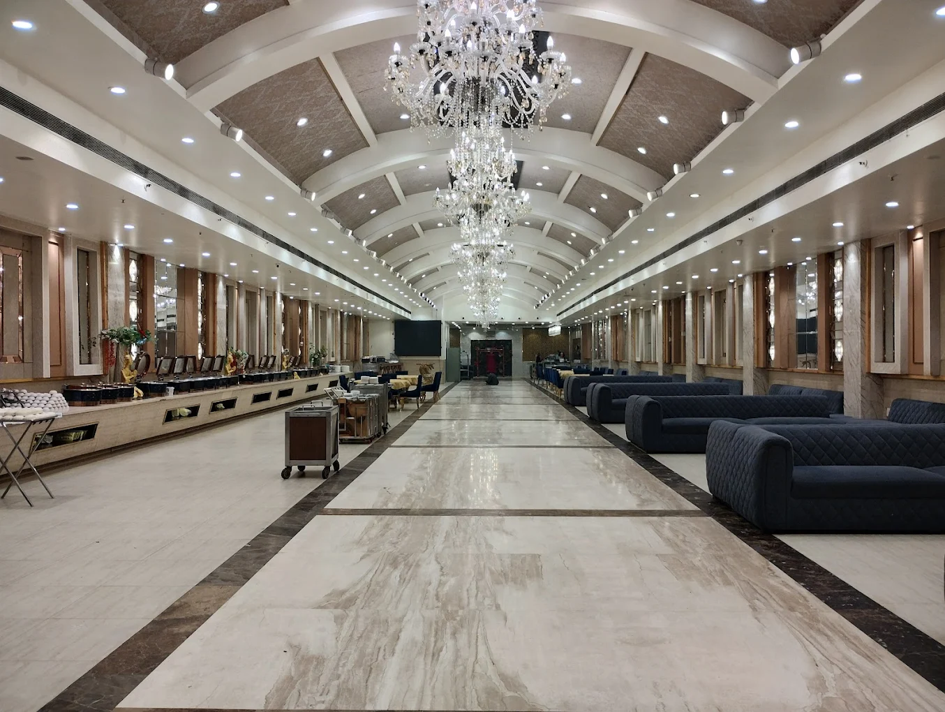 Euphoria Mansion Banquet