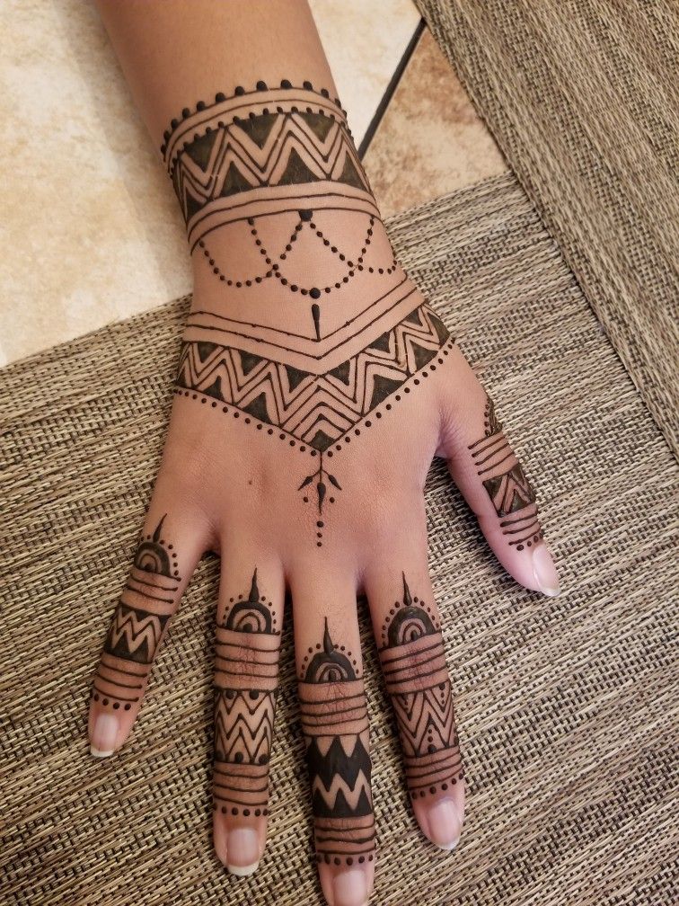 Creative Shape-Based Mehndi Designs