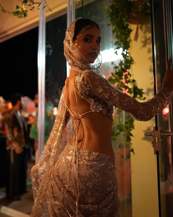 simple string back blouse designs