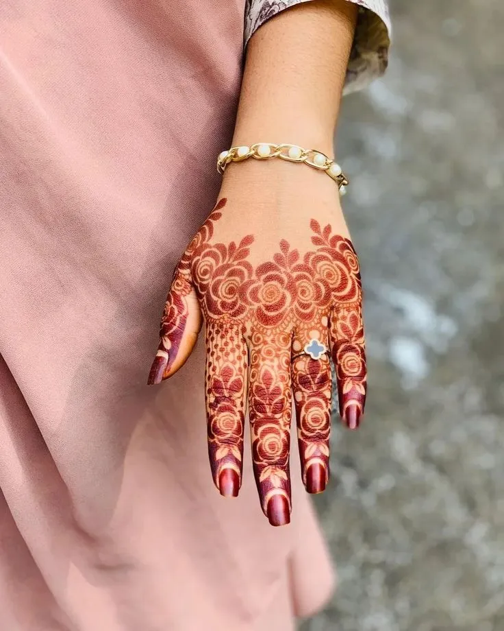 trending finger mehandi designs