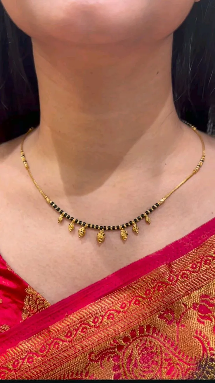 small mangalsutra designs in gold images
