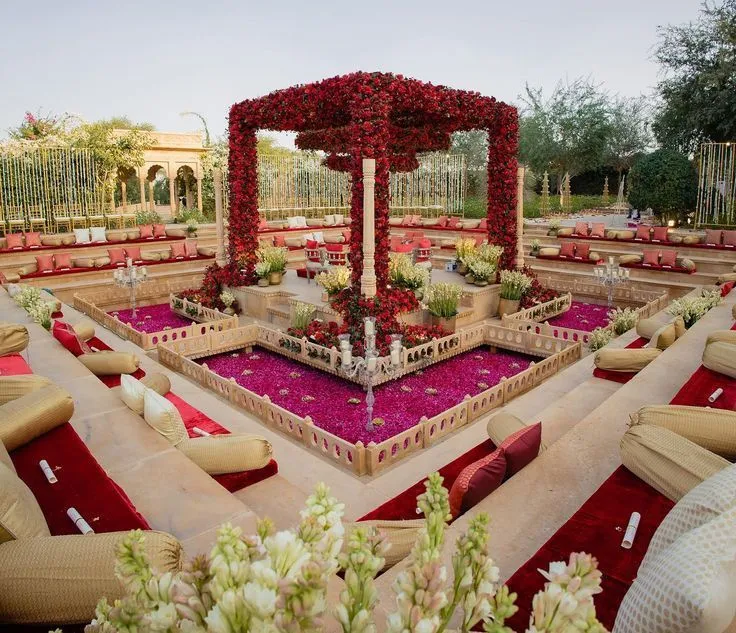 traditional hindu wedding stage decoration