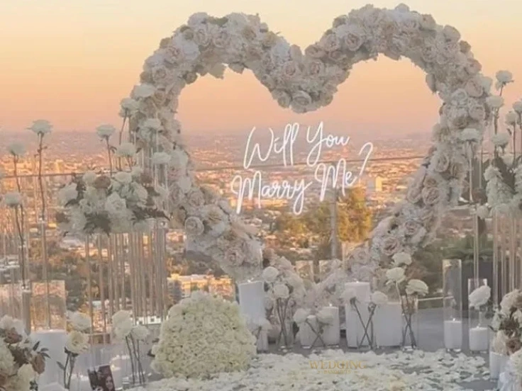 Engagement Ceremony Decor with Ample Budget