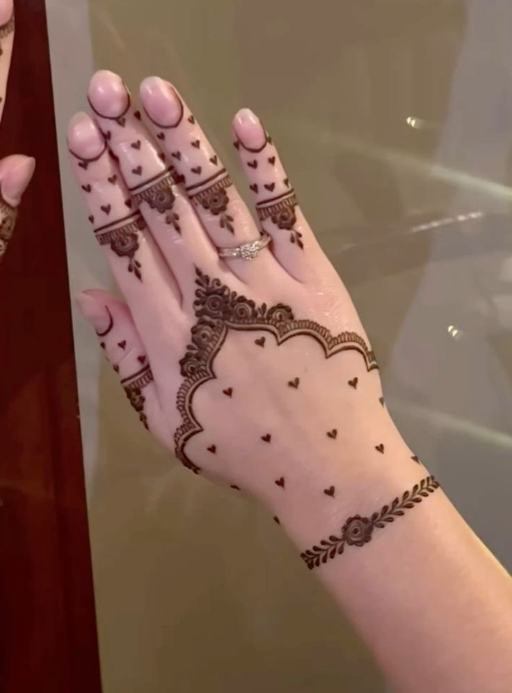Lovely Heart Henna Styles