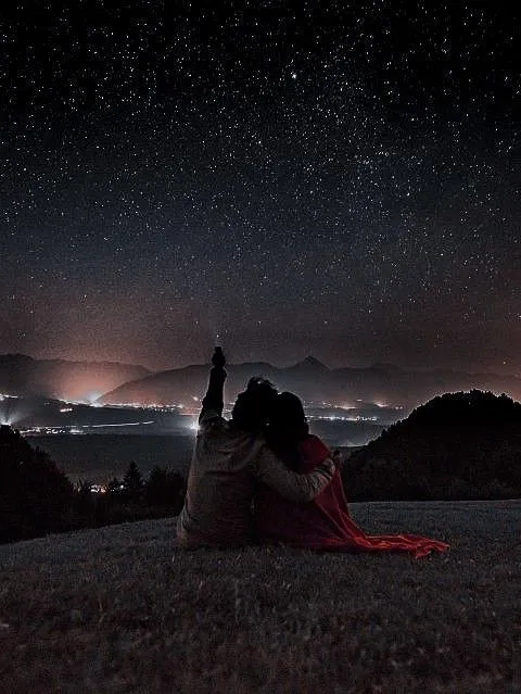 Night pre wedding shoot ideas