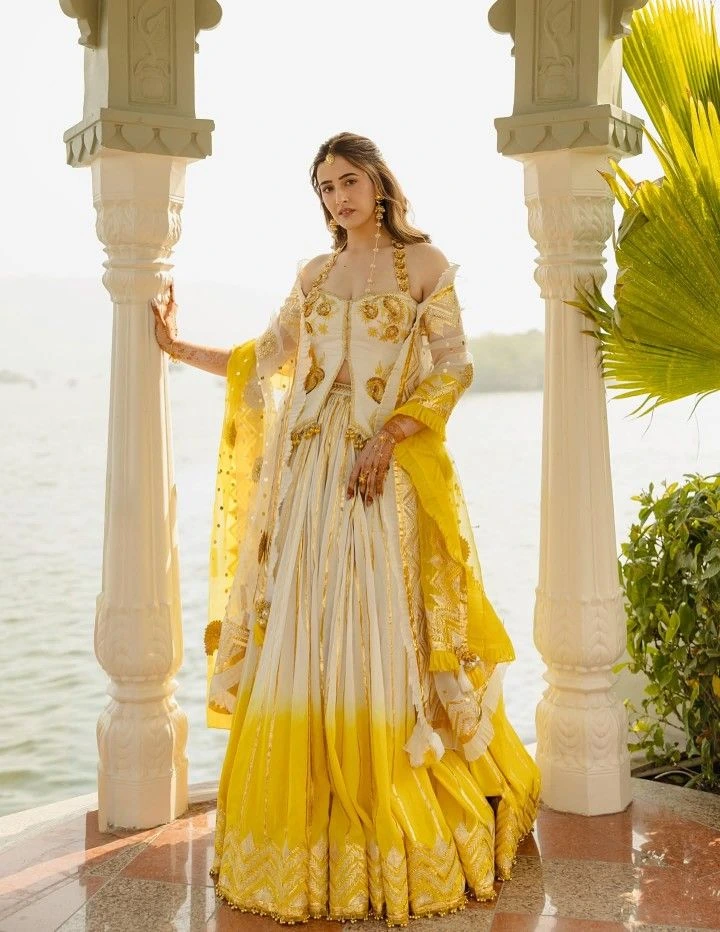 open choli dress idea for bride haldi