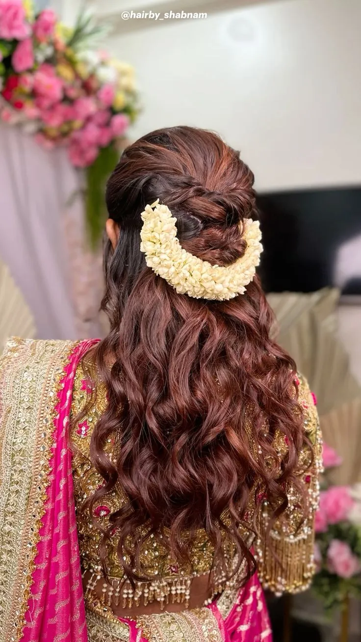 Soft curls with Gajra