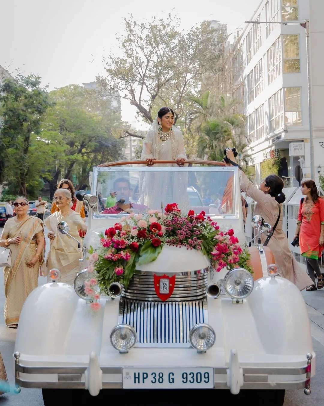 vintage car bridal entry