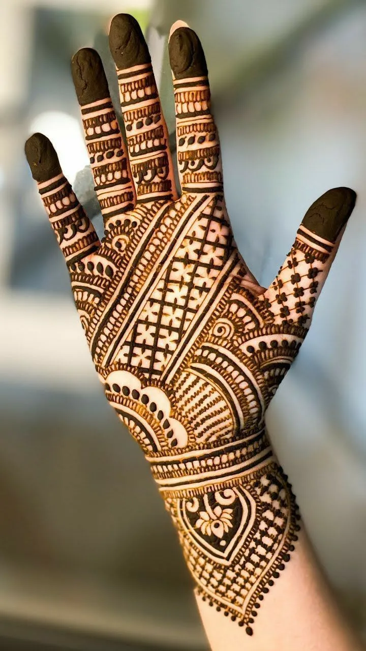 Half Hand Mehndi Design Front Side