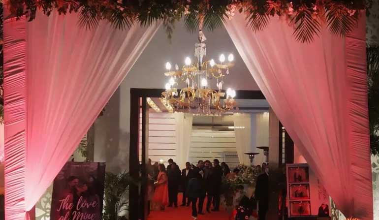 venue-img