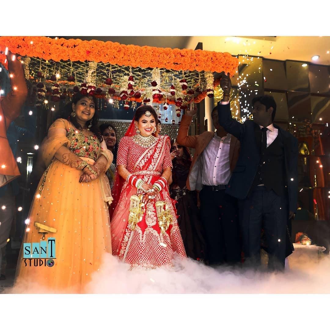 venue-img