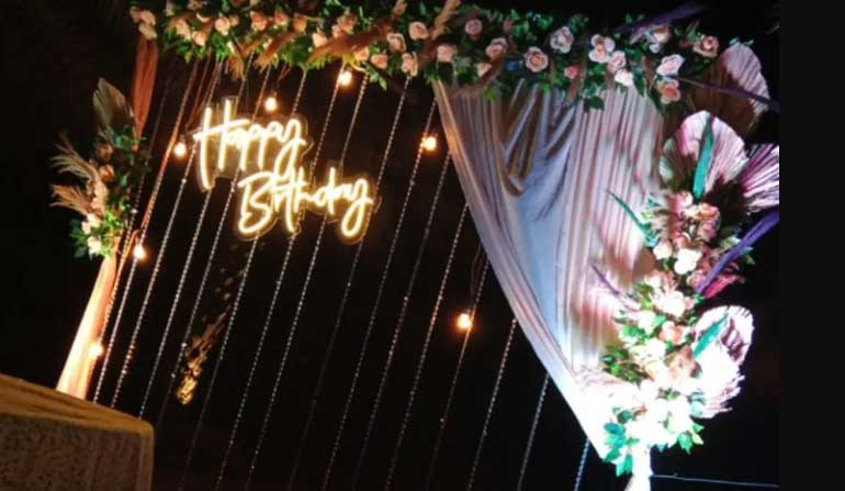 venue-img
