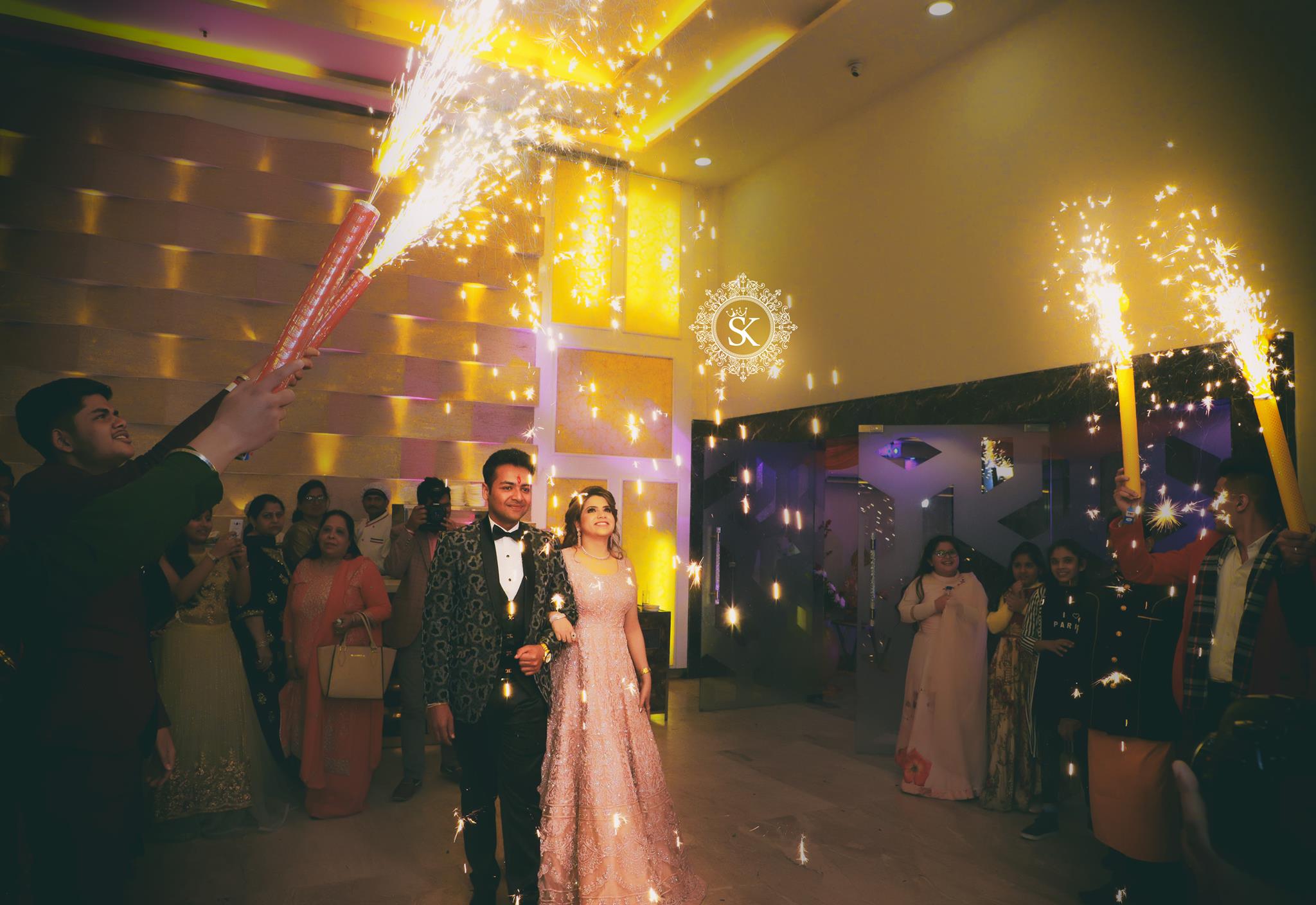 venue-img