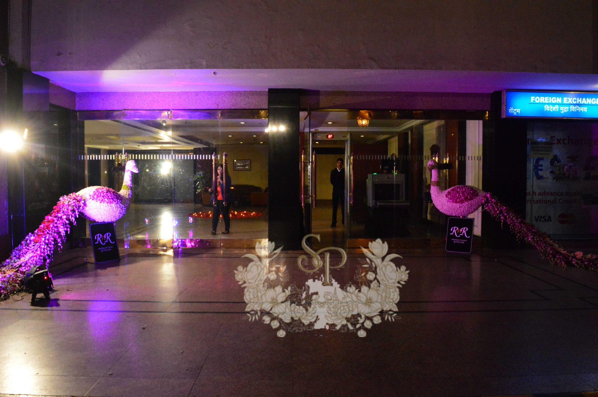 venue-img