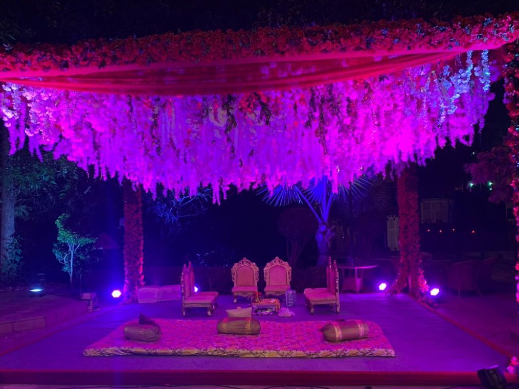 venue-img