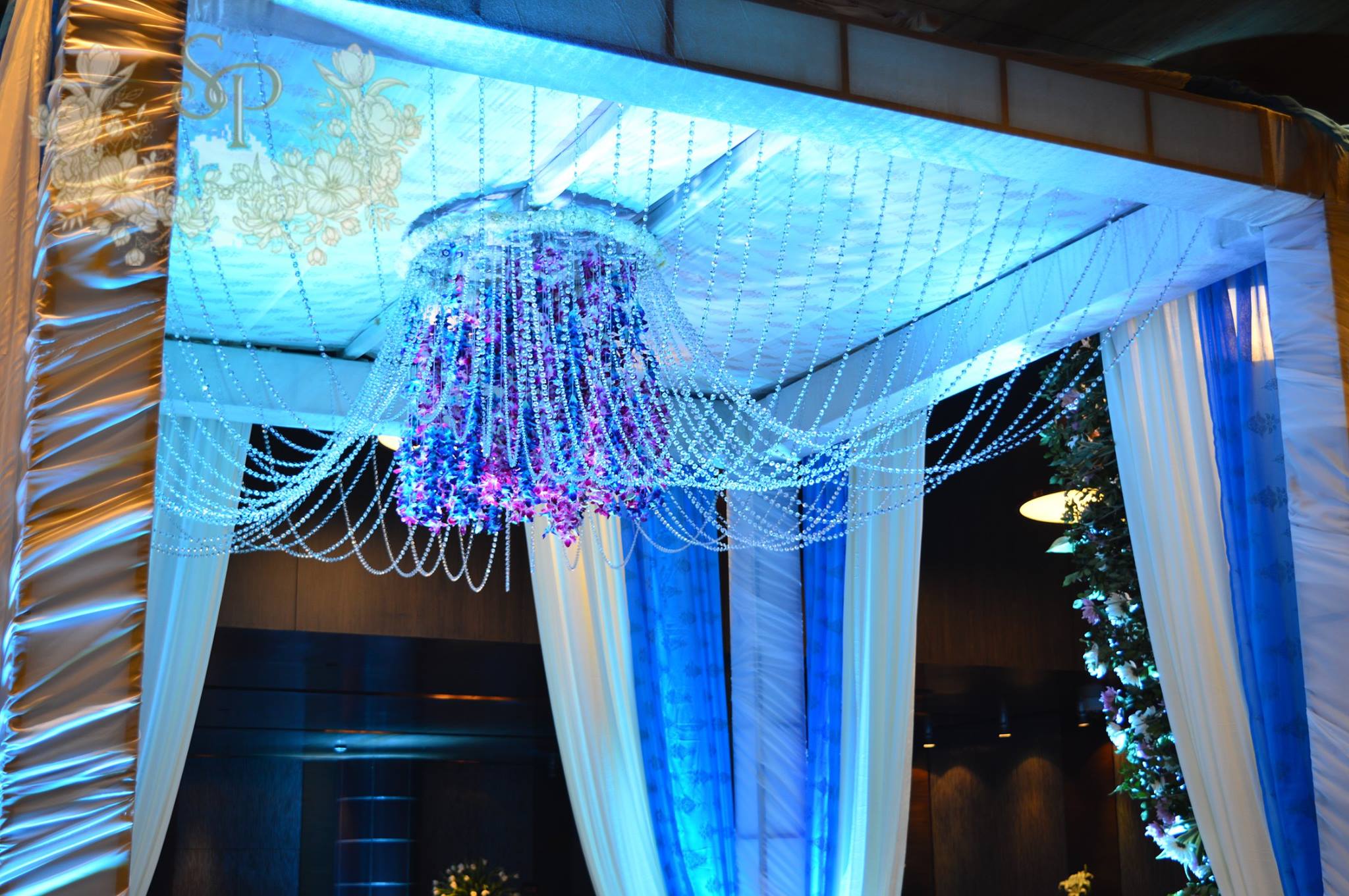 venue-img
