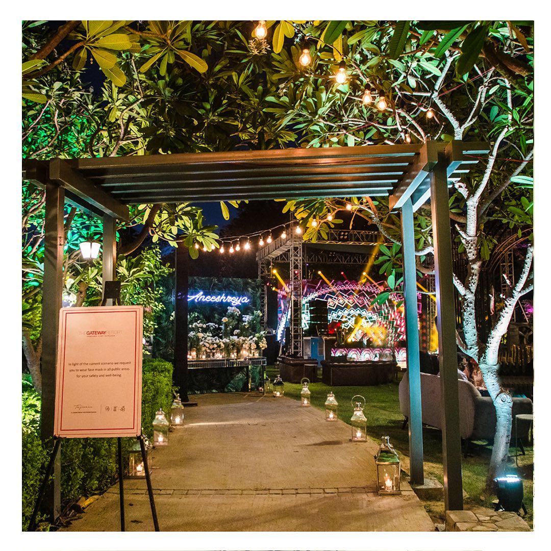 venue-img