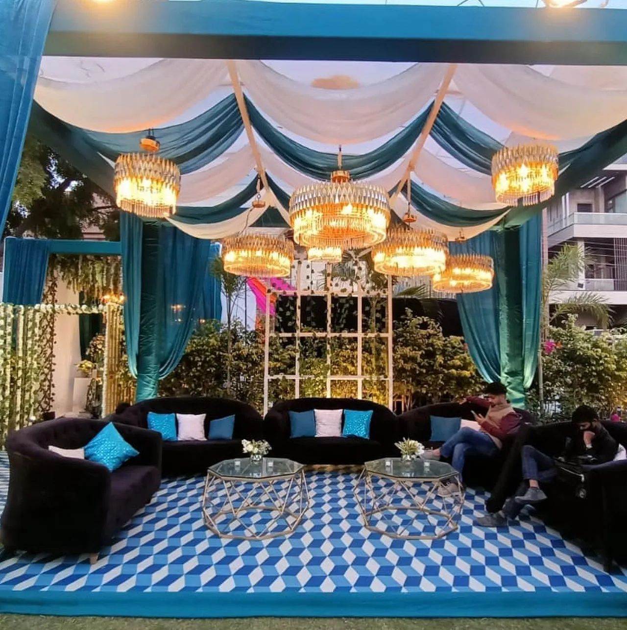 venue-img