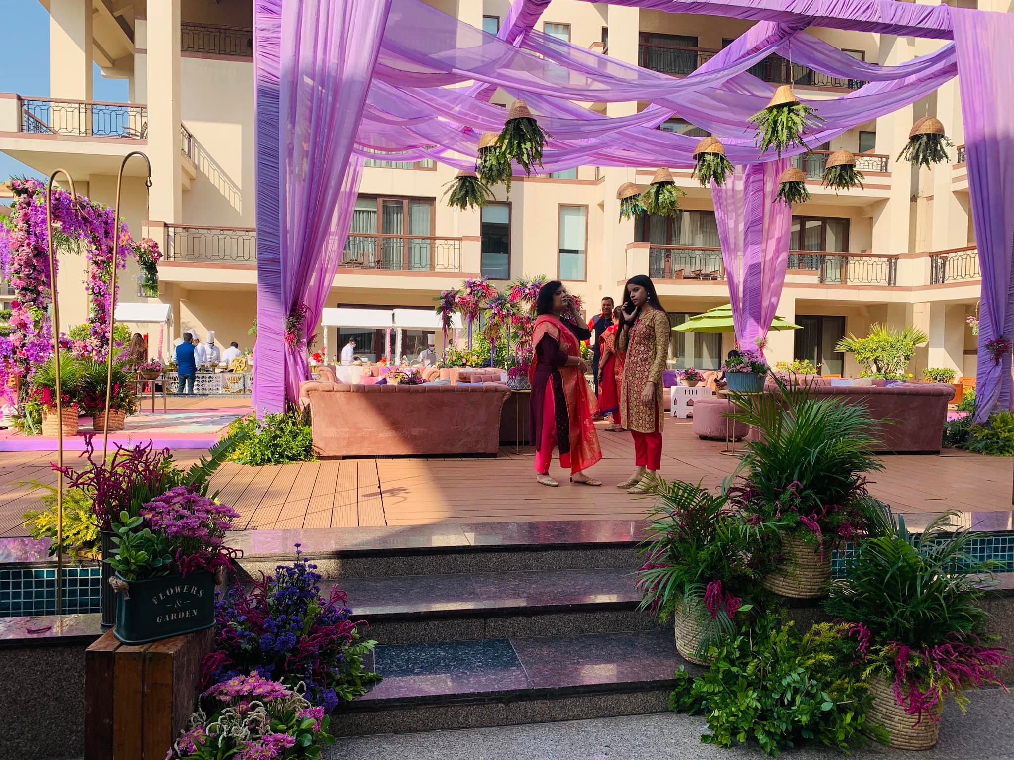 venue-img