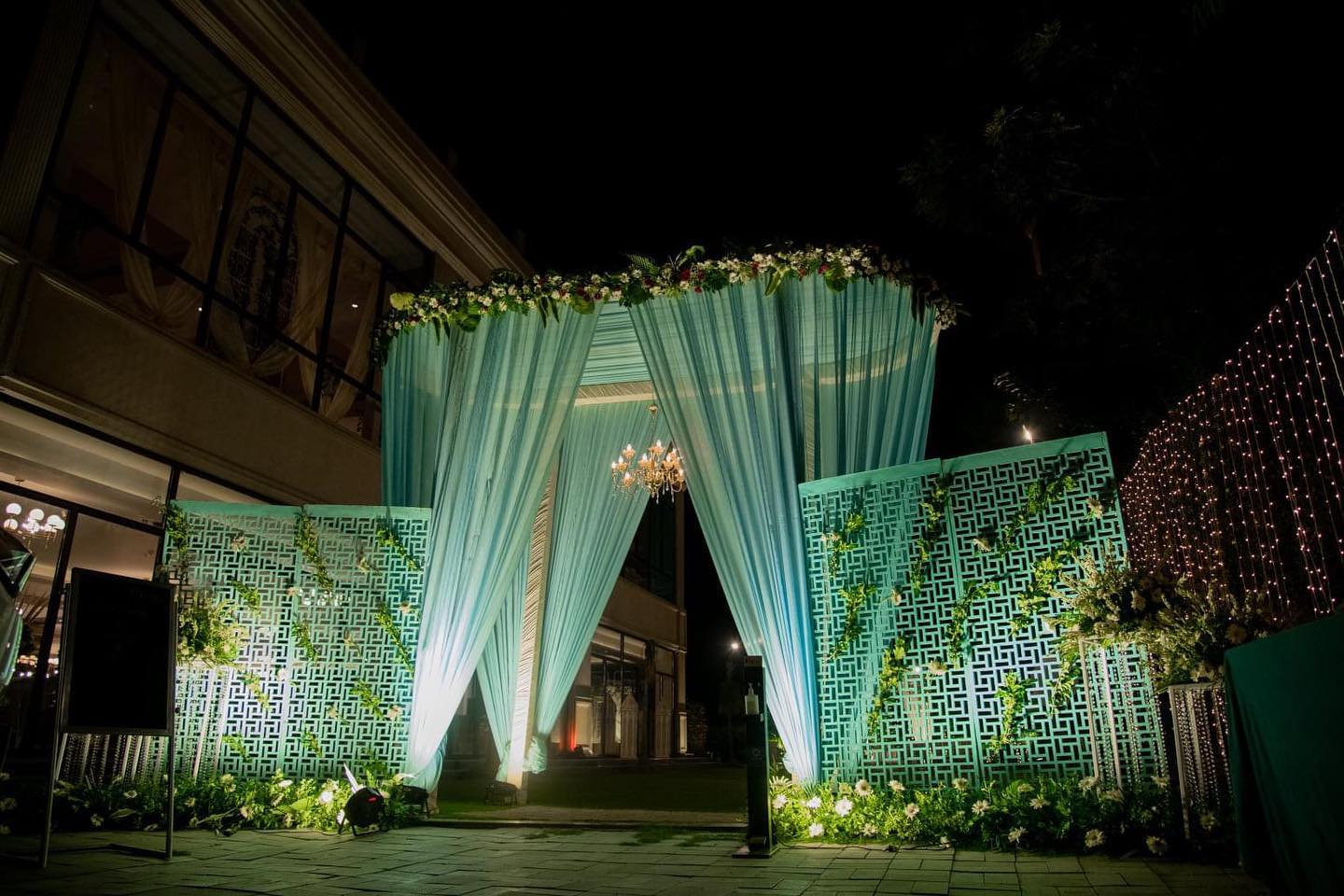 venue-img