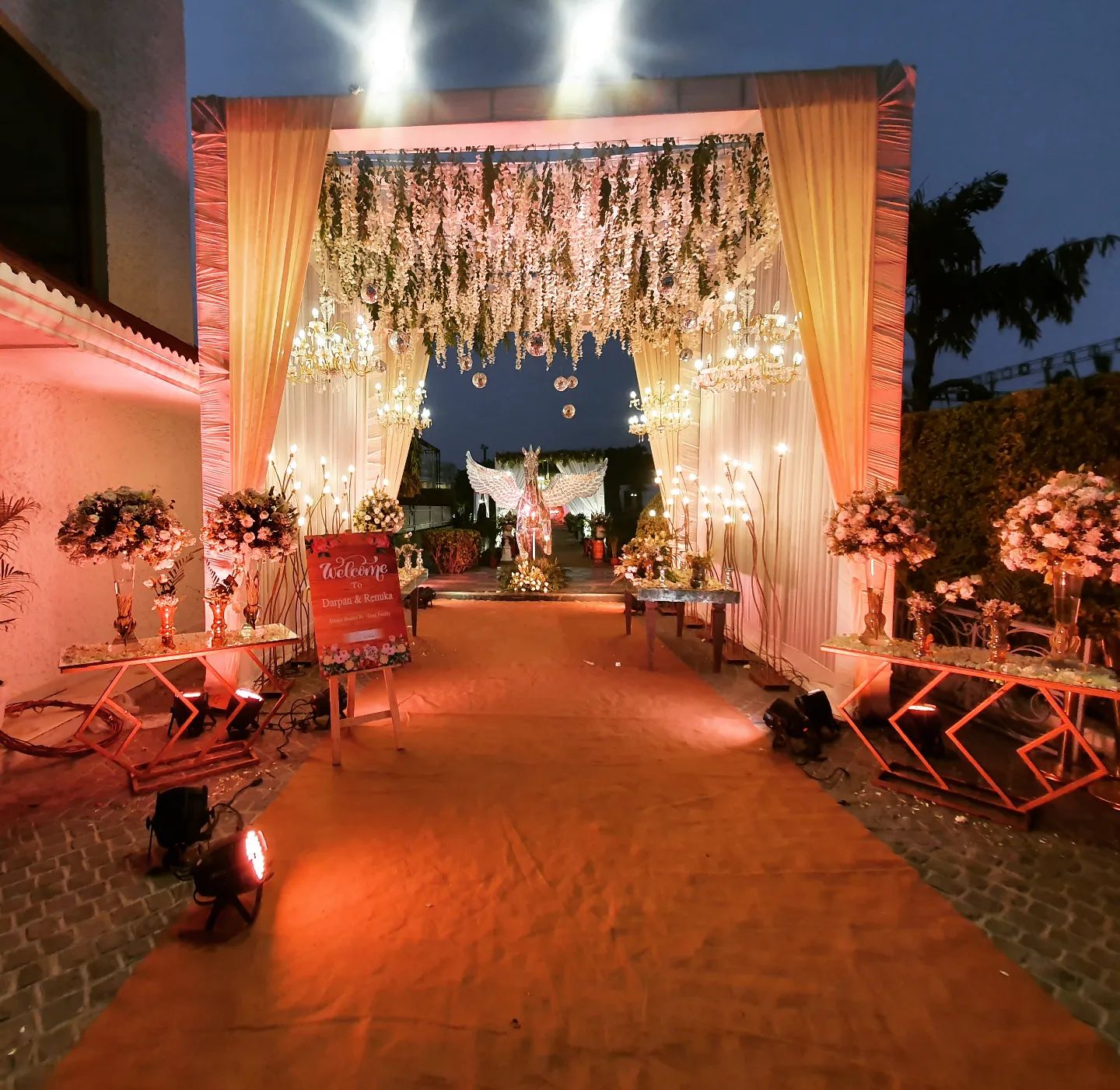 venue-img