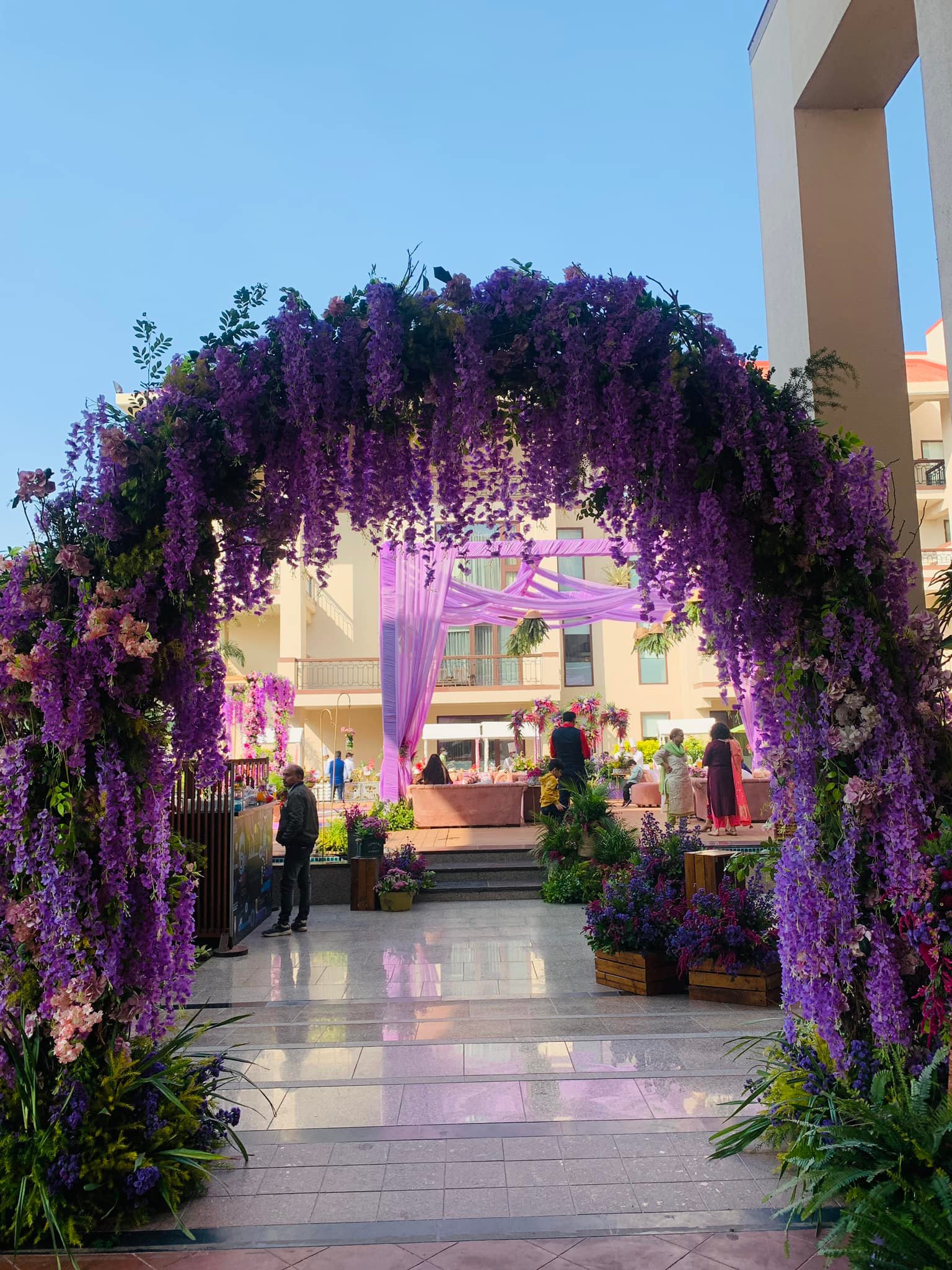 venue-img