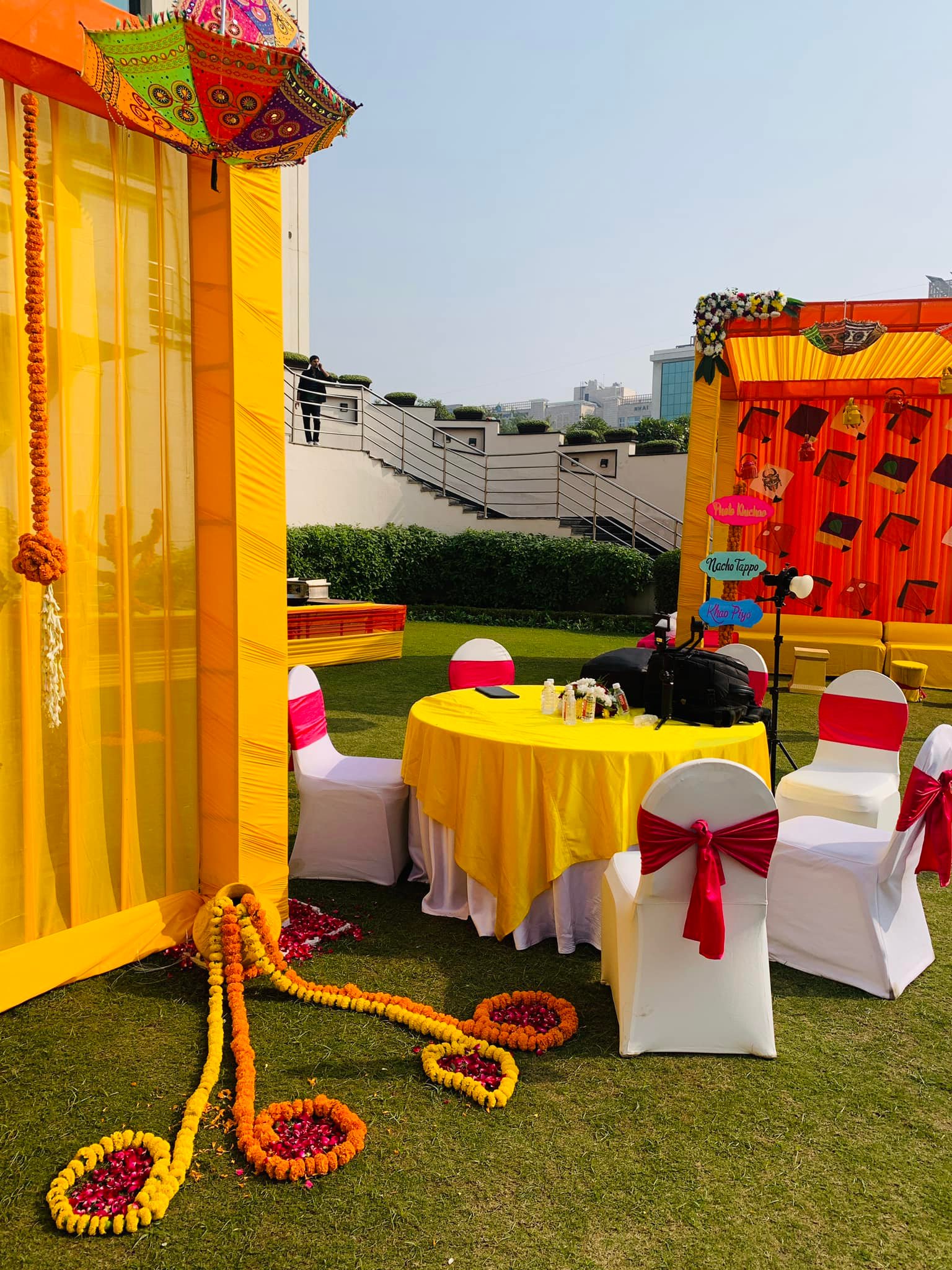 venue-img