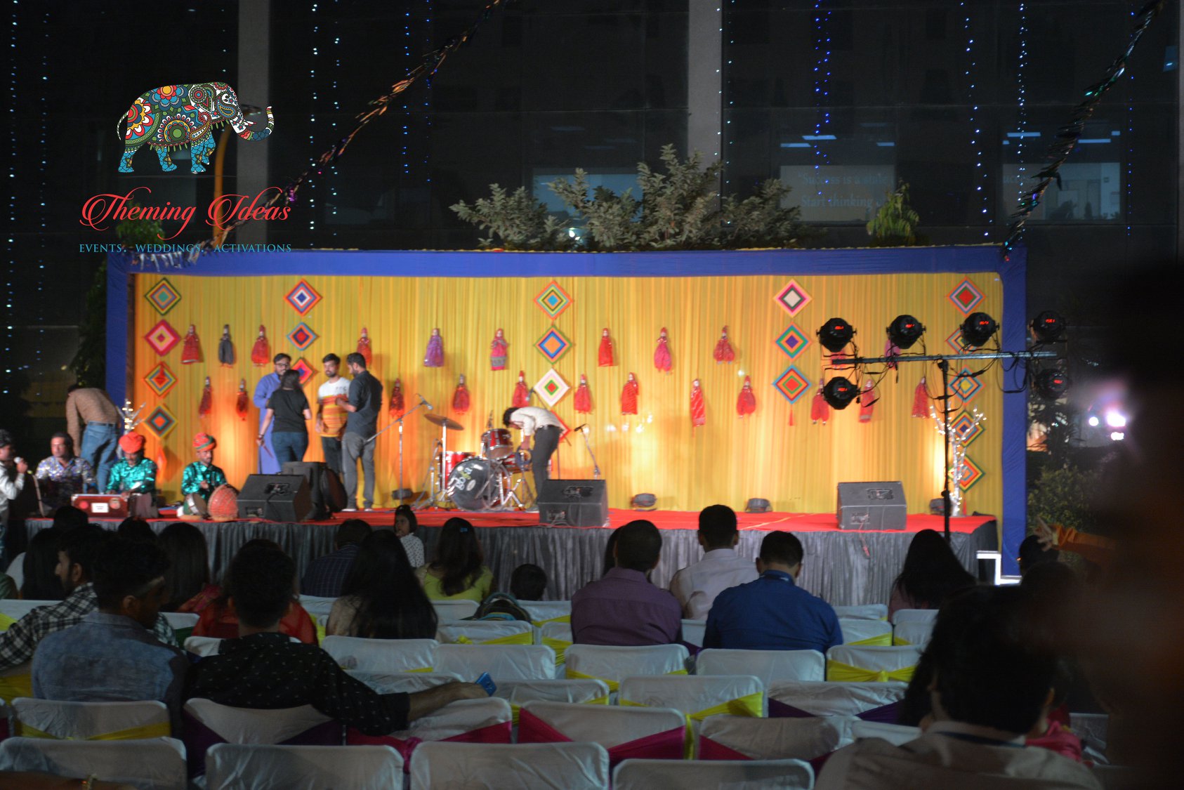 venue-img