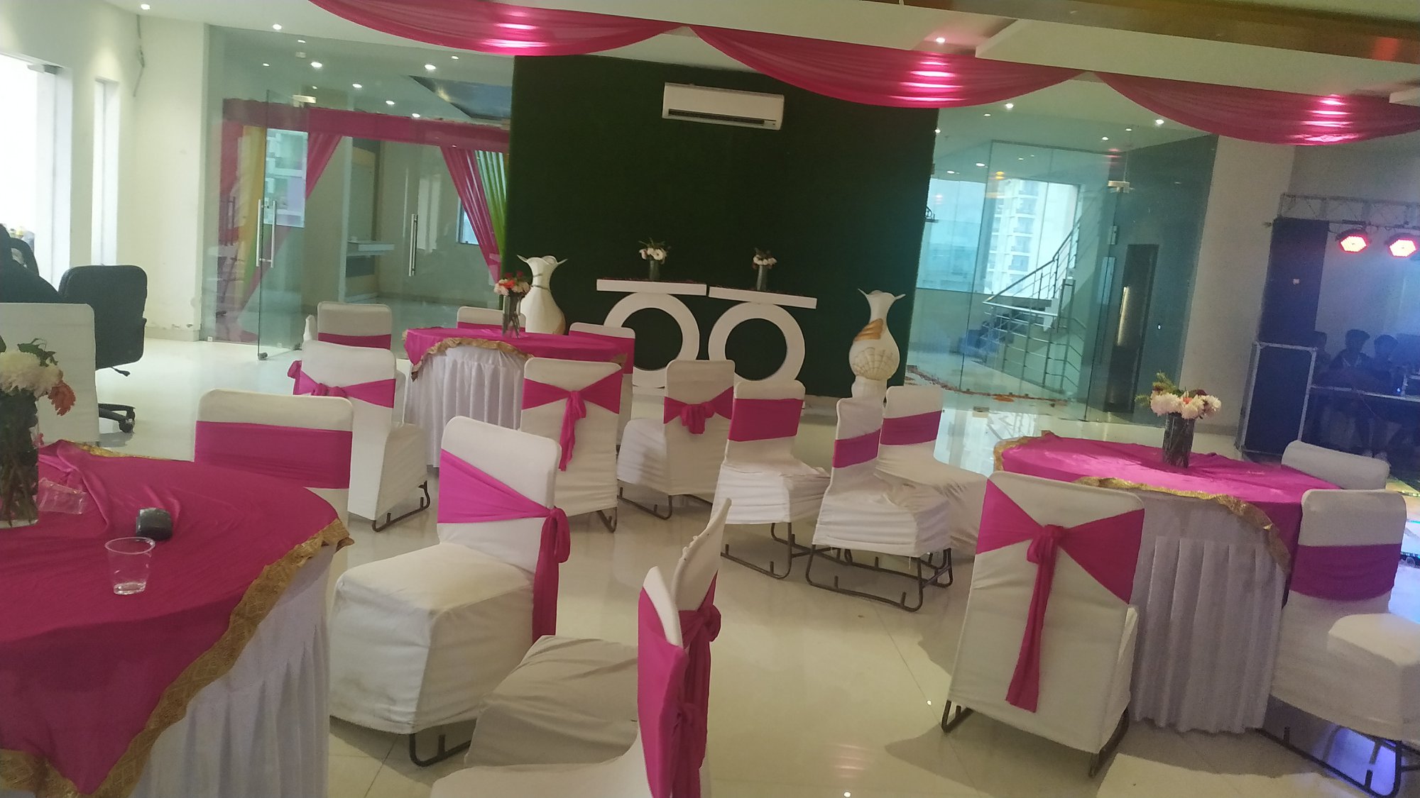 venue-img
