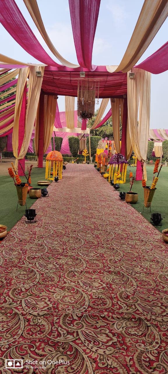 venue-img
