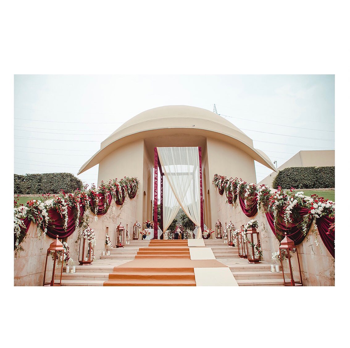 venue-img