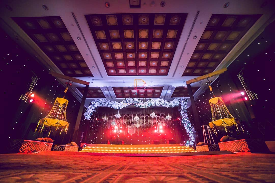 venue-img