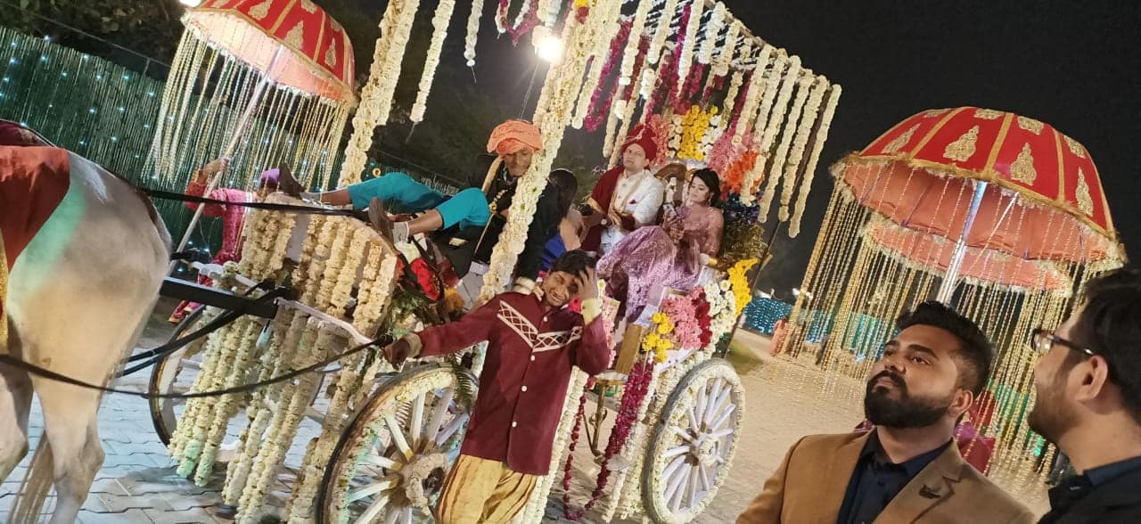venue-img