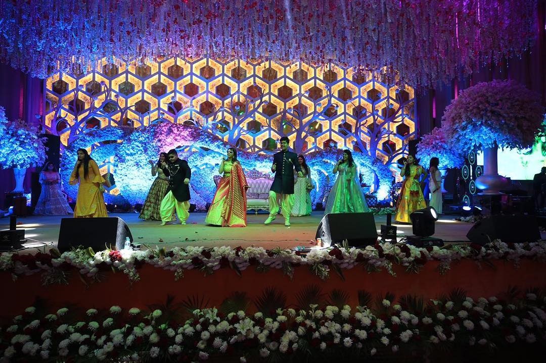 venue-img