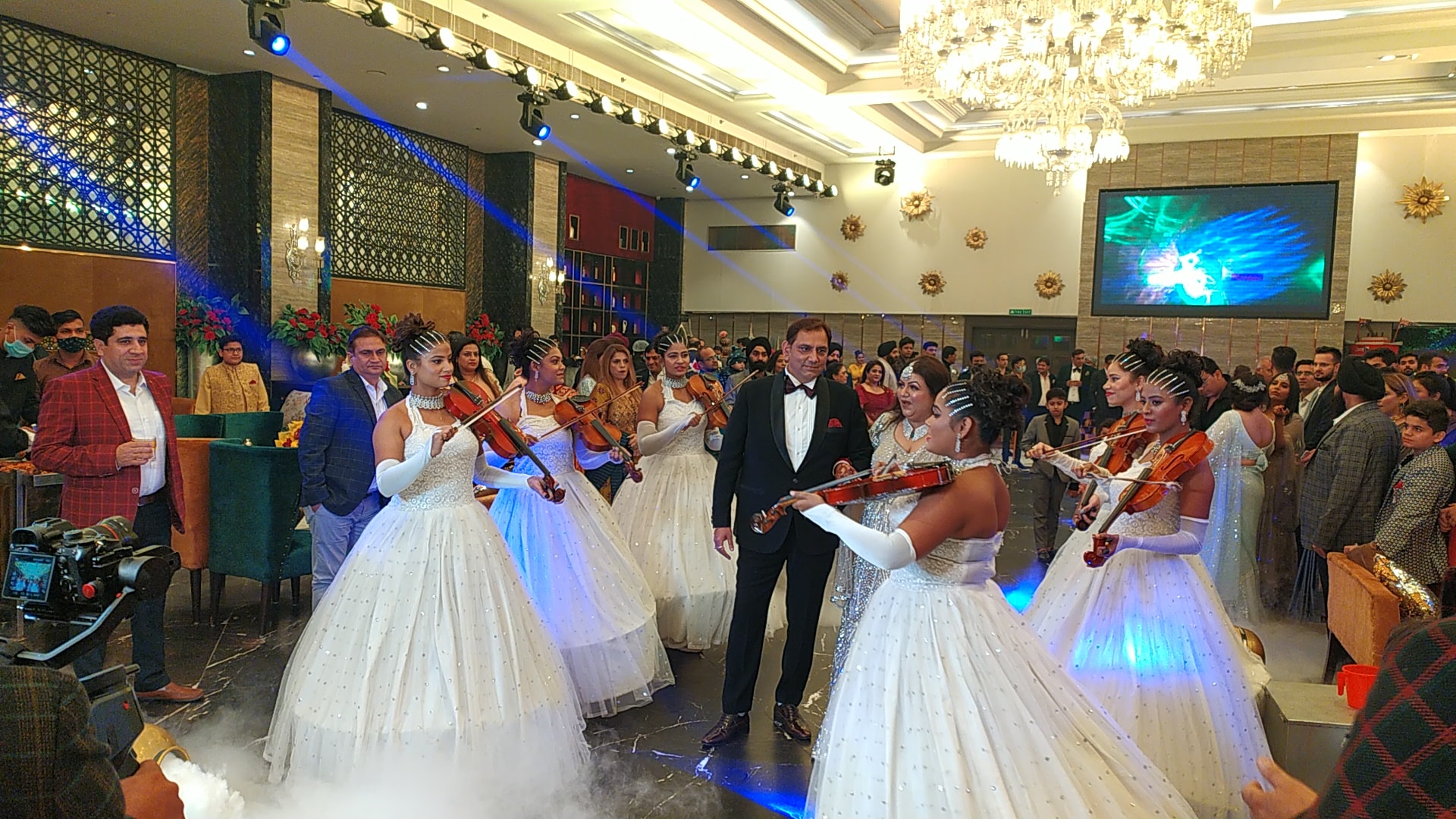 venue-img