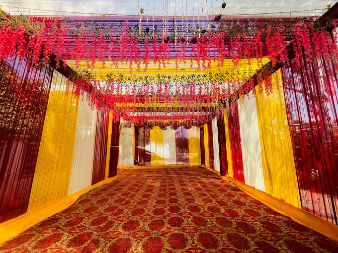 venue-img
