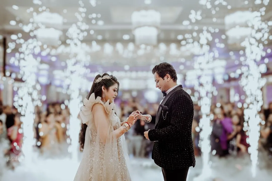 venue-img