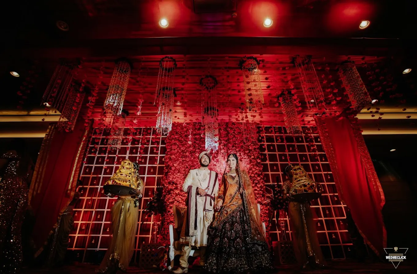 venue-img