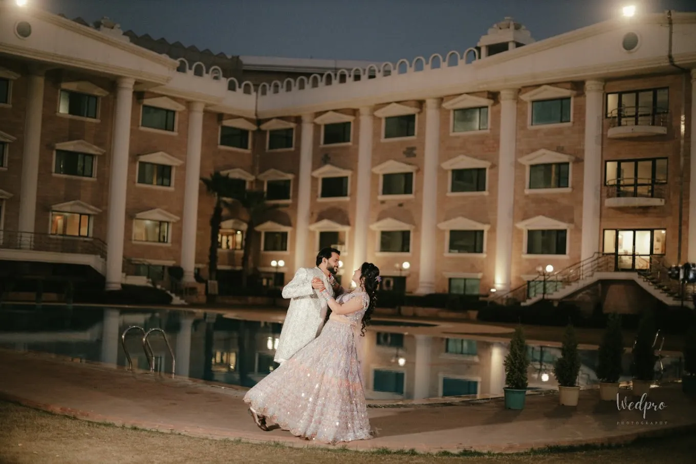 venue-img